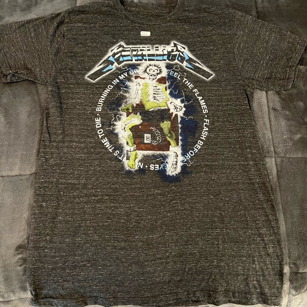 Brand new Metallica band t shirt. Size large.